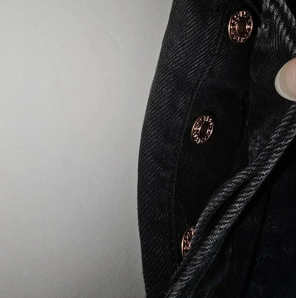 Relaxed Straight Low Rise Jeans - Picture 4 of 6